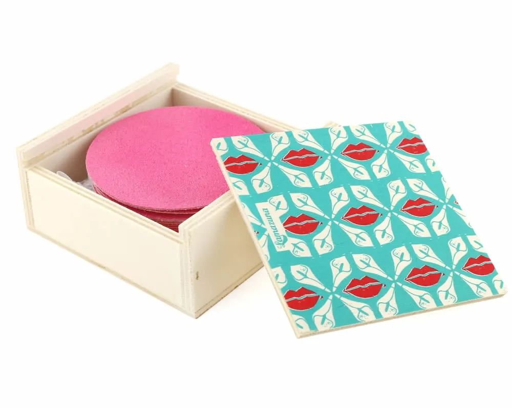 Lamazuna 10x Cleansing Wipes with Wooden Box